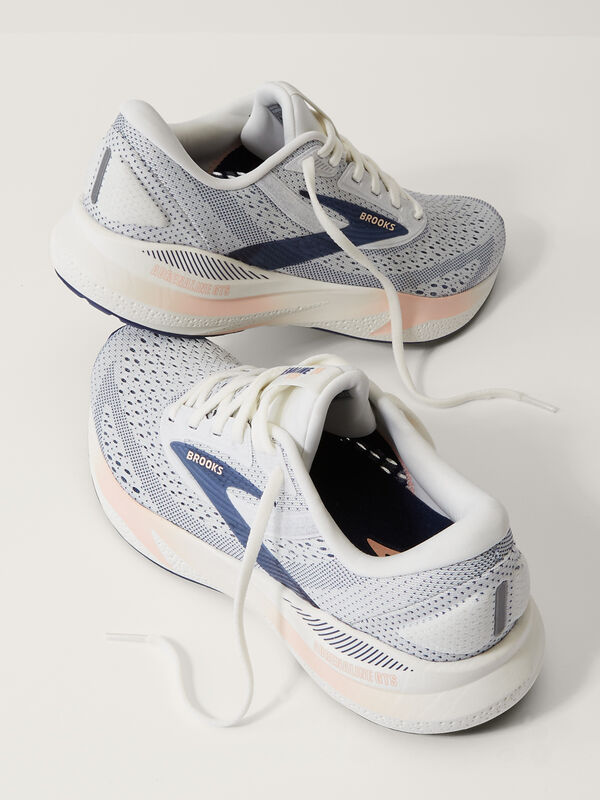 Adrenaline GTS 24 Running Shoes, , original
