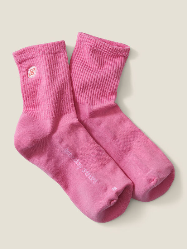 Essential Women's Performance Crew Socks