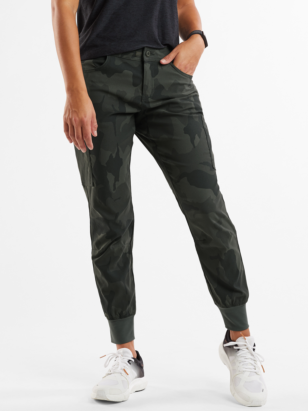 Women's Joggers & Sweatpants | Beyond Yoga