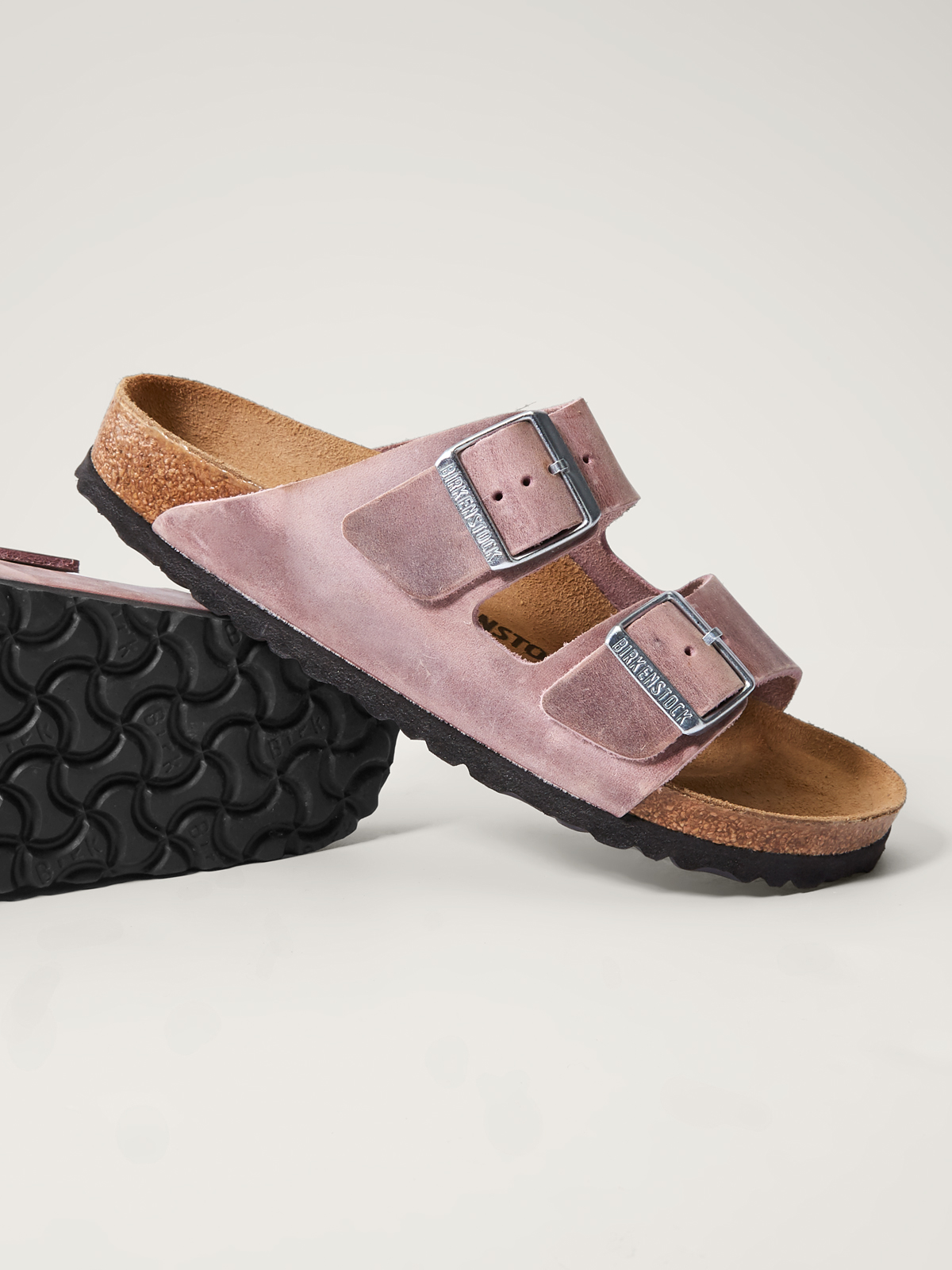 サンダル・ミュール ARIZONA BS OILED LEATHER FLAT SANDALS Amazon.com | Birkenstock Women's Arizona-Oiled Leather