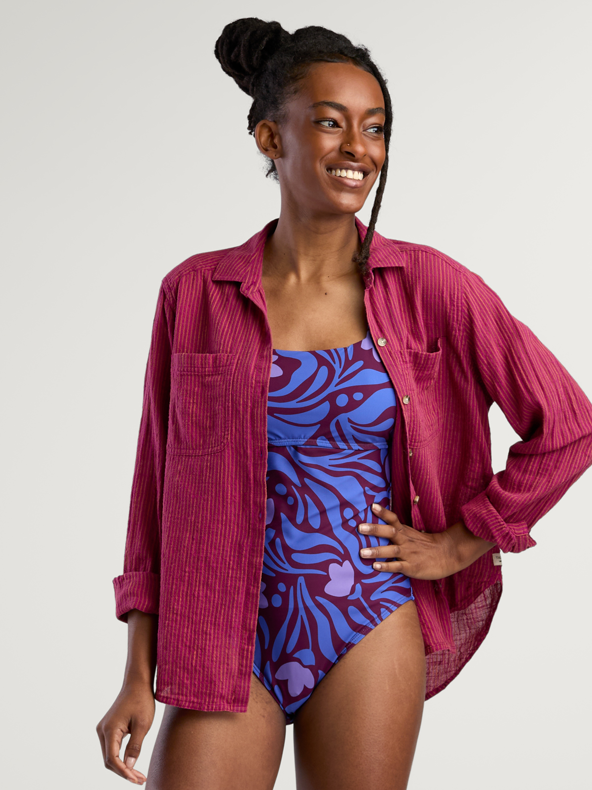 Camp Cove Long Sleeve Shirt – Gauze Beach Cover-Up Shirt | Title Nine
