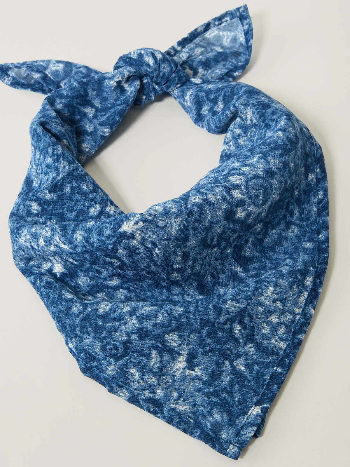 Carve Designs Moorea Gauze Bandana | Title Nine