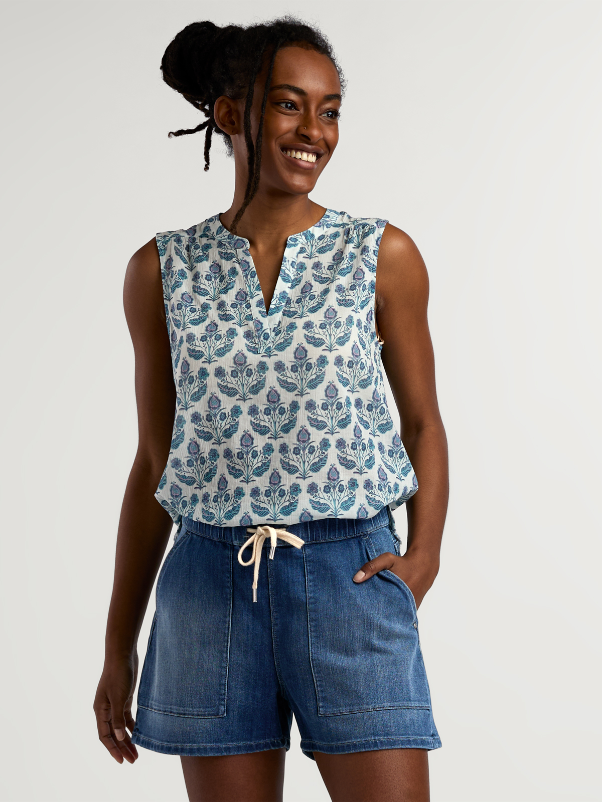 Carve Designs Women's Sleeveless Top: Moorea