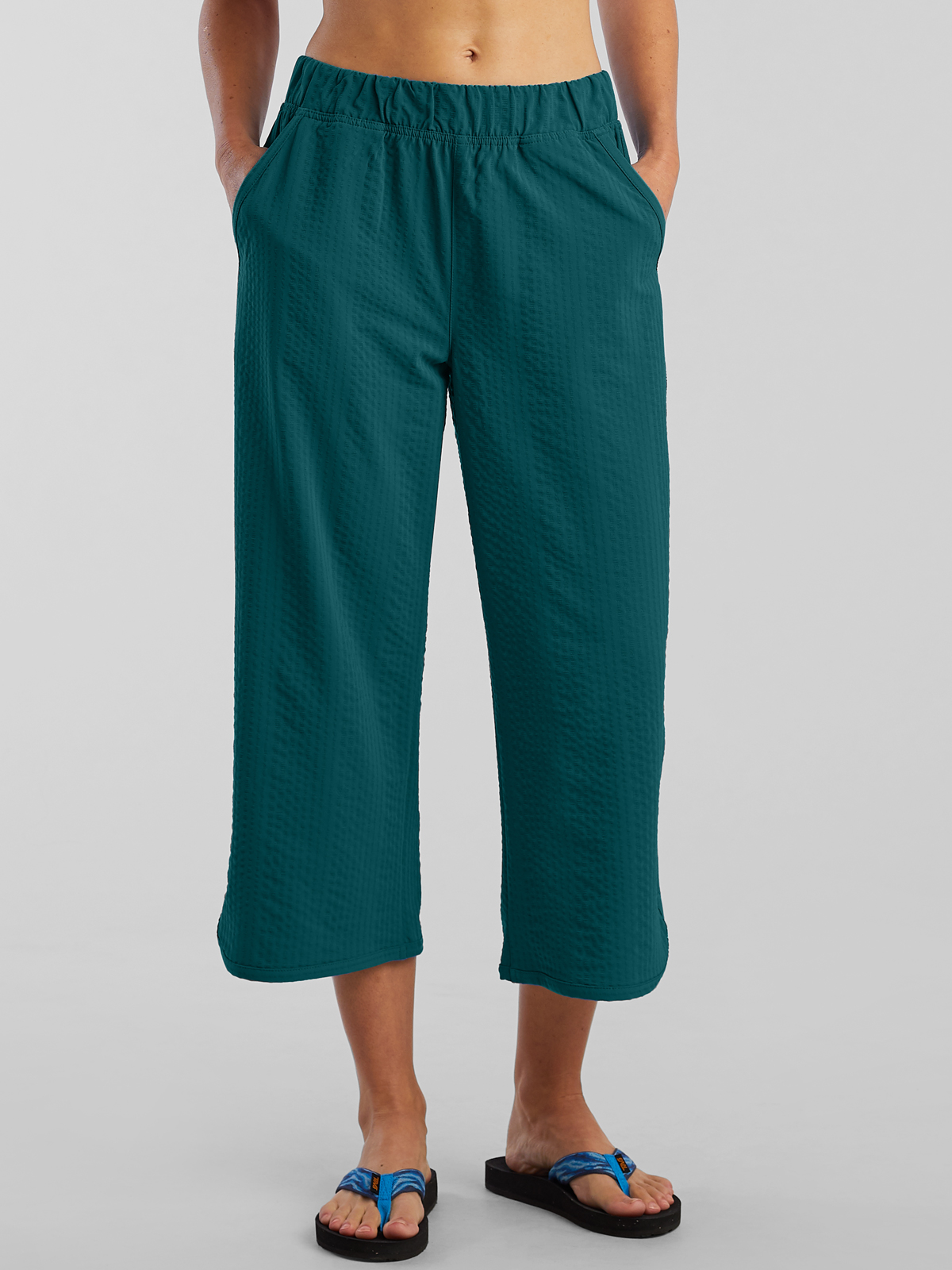 Wide Leg Cropped Pants: Slaycation Textured | Title Nine